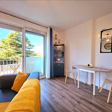 Residentiel Avec Parking/proche Centre *